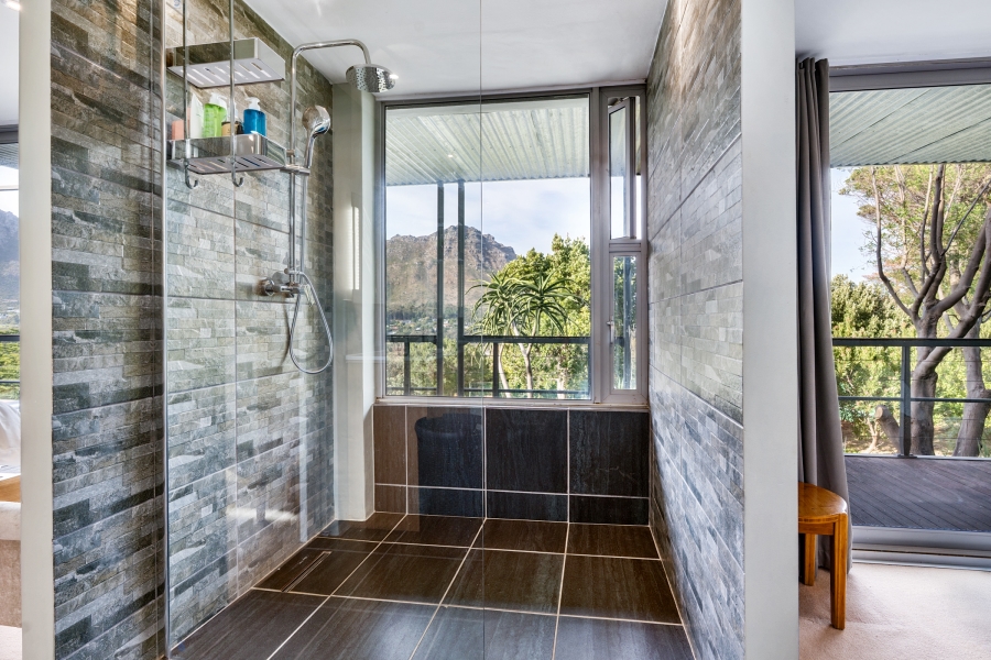 7 Bedroom Property for Sale in Valley Area Western Cape